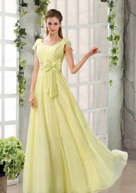 Scoop Ruching Cap Sleeves Chiffon Dama Dresses in Champagne