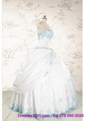 Modest Appliques Quinceanera Dresses in White for 2015