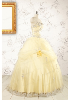 2015 Cute Beading Light Yellow Quinceanera Dresses