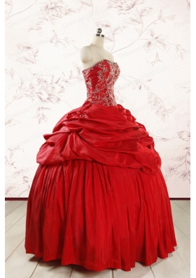 2015 Puffy Sweetheart Beading Quinceanera Dresses in Red