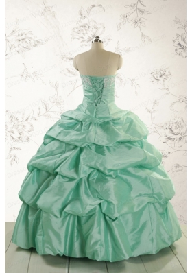 2015 Luxurious Apple Green Quinceanera Dress with Beading and Pick Up