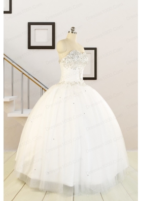 2015 White Elegant Quinceanera Dresses with Beading