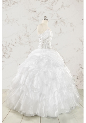 Classical White Quinceanera Dresses with Beading and Ruffles