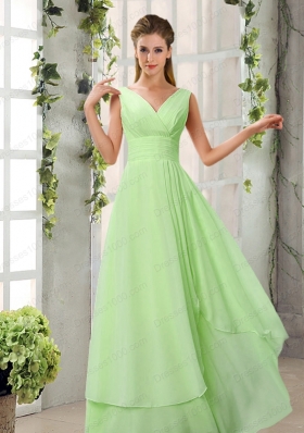 Ruching V Neck Chiffon Prom Dresses in Champagne