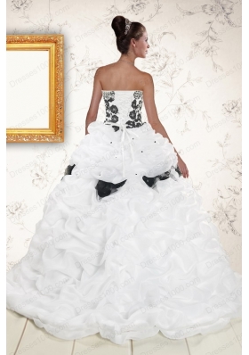2015 Hot White Sweet 15 Dresses with Pick Ups and Hand Made Flowers