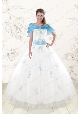 Fashionable White Ball Gown Quinceanera Dresses with Appliques and Beading