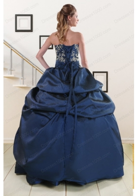 2015 Cheap Custom Made Embroidery and Beaded Quinceanera Dresses in Navy Blue