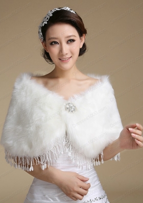 fashionable Appliques White Brush Train Quinceanera Dresses with Appliques and Pick Ups