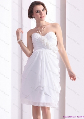 2015 Short Sweetheart White Prom Dress with Hand Made Flowers and Ruching