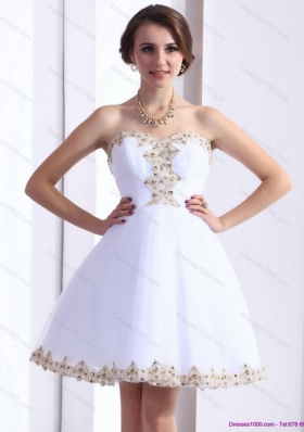 Sexy White Sweetheart Beaing Prom Gown with Appliques