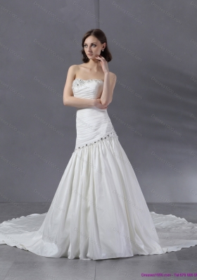 Cheap Beaded Strapless White Wedding Dresses with Chapel Train