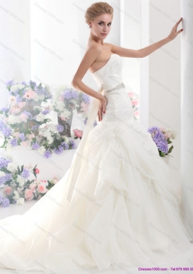 2015 Gorgeous Sweetheart Wedding Dress with Beading