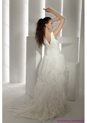 Ruffled 2015 Brush Train White Wedding Dresses with Hand Made Flower