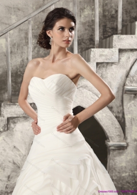 White Sweetheart Ruching Wedding Dresses with Brush Train for 2015