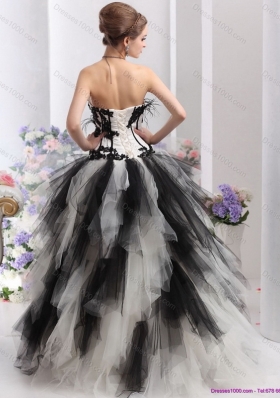 2015 Pretty White and Black Strapless Quinceanera Dresses with Appliques