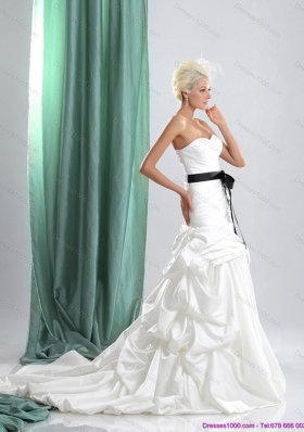 Elegant Sturning 2015 Sweetheart Wedding Dress with Ruching