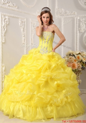 Most Popular Yellow Quinceanera Dresses with Beading and Ruffles