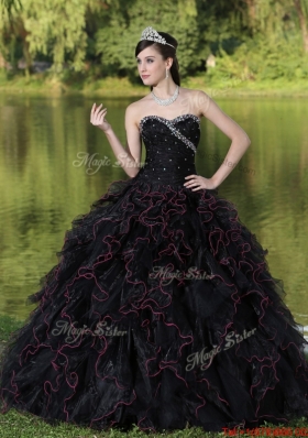 Winter Beautiful Sweetheart Quinceanera Gowns with Ruffles Layered and Beading