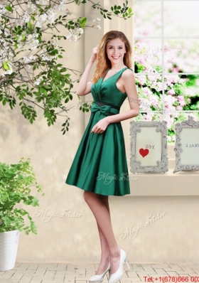 Wonderful V Neck Bowknot Hunter Green Bridesmaid Dresses with Knee Length