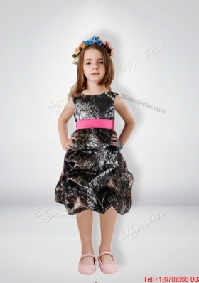 Fashionable Knee Length New Arrival Flower Girl Dresses with Sashes