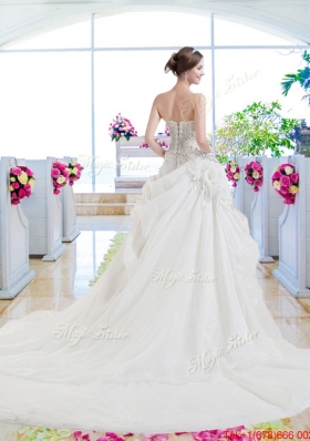 Pretty Sweetheart Appliques Wedding Gown with Chapel Train