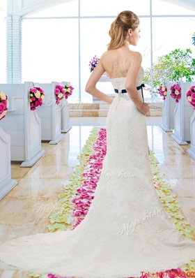 Affordable Column Strapless Lace Wedding Dresses with Bowknot
