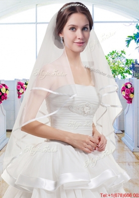 Fashionable Ruffled Layers Bridal Dresses with Brush Train
