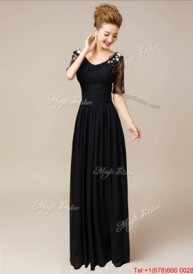 2016 Gorgeous Half Sleeves Laced Black Prom Dresses with V Neck