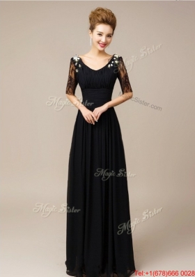 2016 Gorgeous Half Sleeves Laced Black Prom Dresses with V Neck