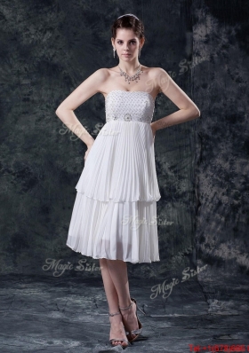 Luxurious Empire Strapless Prom Dresses with Beading