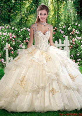 2016 Elegant Ball Gown Sweet 16 Dresses with Beading and Appliques