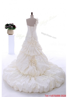 Perfect Exquisite Hand Made Flowers Wedding Dresses with Brush Train