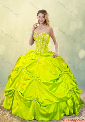 2016 Exclusive Beading and Pick Ups Quinceanera Dresses for Spring