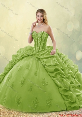 Fashionable Beautiful Appliques and Pick Ups Sweet 16 Dresses with Brush Train