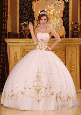 Fashionable Ball Gown Strapless Princesita With Quinceanera Dresses with Appliques for 2016