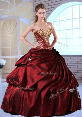 Gorgeous Ball Gown Taffeta Wine Red Quinceanera Gowns with Pick Ups