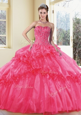 Fashionable Ball Gown Quinceanera Gowns with Beading and Ruffled Layers