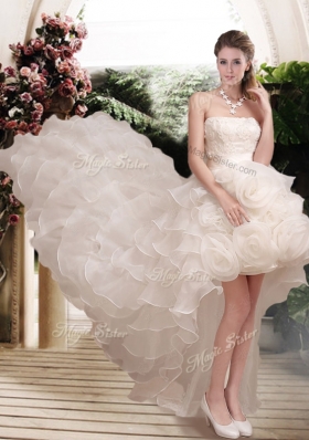 2016 Hand Made Flowers Strapless Wedding Dresses with Ruffled Layers