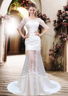 2016 Column Scoop Brush Train Appliques Wedding Dresses with Half Sleeves