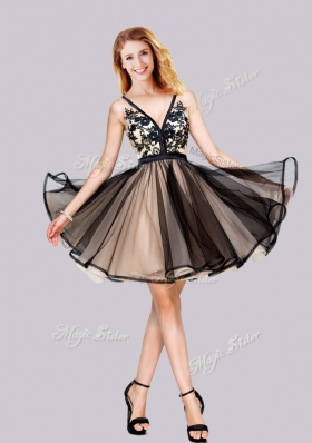 2016 Lovely Applique Backless Black Prom Dress with Deep V Neck