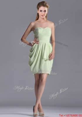 Popular Ruched Decorated Bodice Short Bridesmaid Dress in Yellow Green