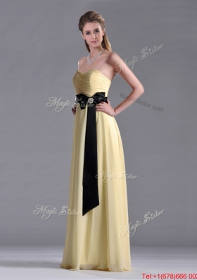 Beautiful Sweetheart Yellow Dama Dress with Ruching and Black Bowknot