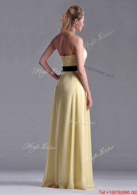 Beautiful Sweetheart Yellow Dama Dress with Ruching and Black Bowknot