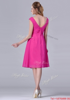 Hot Pink Empire Knee-length Chiffon Ruching Short Bridesmaid Dress for Graduation