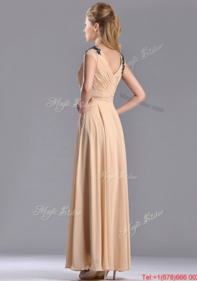 Latest Cap Sleeves Champagne Mother of Bride Dress with Black Appliques