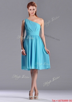 Popular Chiffon Baby Blue Knee Length Bridesmaid Dress with One Shoulder