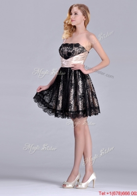 Popular Strapless Black Short Bridesmaid Dress with Lace and Belt