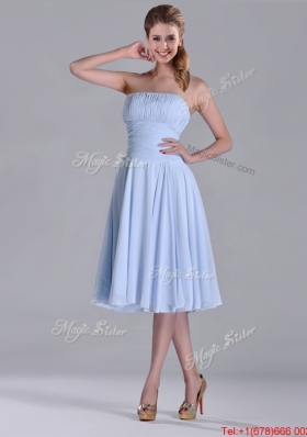 Pretty Strapless Chiffon Ruched Lavender Dama Dress in Tea Length