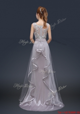 Exquisite Brush Train Scoop Prom Dresses with Appliques