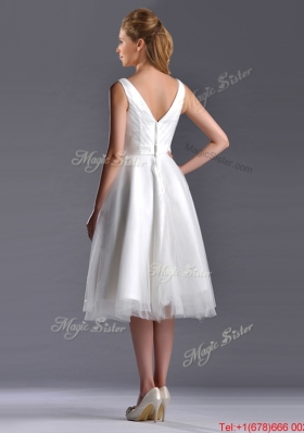 New Style A Line V Neck Hand Crafted Wedding Dress in Tulle